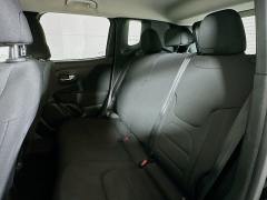 Used 2020  Jeep Renegade 4d SUV 4WD Latitude at Dutro Auto near Zanesville&comma; OH