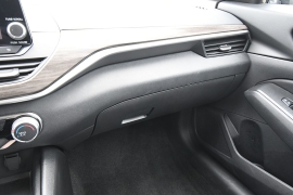 Used 2025  Nissan Altima SV FWD at Dutro Auto near Zanesville&comma; OH