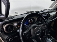 Used 2020  Jeep Gladiator Crew Cab Sport S at Dutro Auto near Zanesville&comma; OH