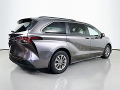 Used 2021  Toyota Sienna XLE AWD 7-Passenger at Graham Auto Mall near Mansfield&comma; OH