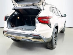 New 2026  Chevrolet Trax FWD 4dr ACTIV at Dutro Auto near Zanesville&comma; OH