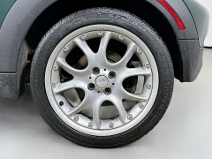 Used 2007  MINI Cooper Hardtop 2dr Cpe S at Dutro Auto near Zanesville&comma; OH