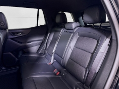 New 2026  Chevrolet Equinox FWD 4dr LT w&sol;1LT at Graham Auto Mall near Mansfield&comma; OH