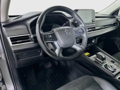 Used 2024  Mitsubishi Outlander SE S-AWC at Dutro Auto near Zanesville&comma; OH