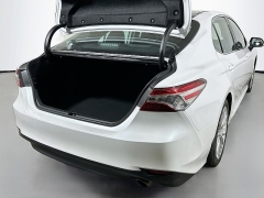 Used 2019  Toyota Camry 4d Sedan XLE at Dutro Auto near Zanesville, OH