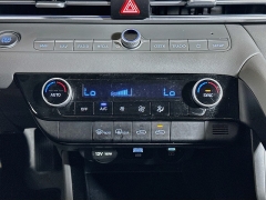 Used 2024  Hyundai Elantra SEL IVT at Graham Auto Mall near Mansfield&comma; OH