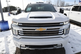 Used 2022  Chevrolet Silverado 2500HD 4WD Crew Cab 159" High Country Dsl at Dutro Auto near Zanesville&comma; OH