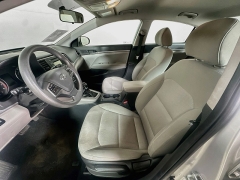 Used 2017  Hyundai Elantra 4d Sedan SE Auto at Graham Auto Mall near Mansfield&comma; OH