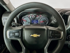 Used 2020  Chevrolet Silverado 1500 4WD Crew Cab LT at Dutro Auto near Zanesville&comma; OH