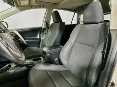 Used 2018  Toyota RAV4 4d SUV AWD XLE at Dutro Auto near Zanesville&comma; OH