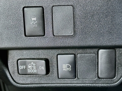Used 2021  Toyota Tacoma 4WD SR5 Double Cab 6ft Bed V6 AT at Graham Auto Mall near Mansfield&comma; OH