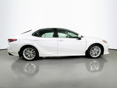 Used 2019  Toyota Camry 4d Sedan XLE at Dutro Auto near Zanesville, OH