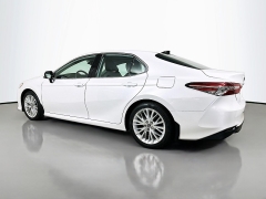 Used 2019  Toyota Camry 4d Sedan XLE at Dutro Auto near Zanesville, OH