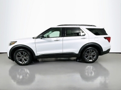New 2026  Ford Explorer Active w&sol;200A Pkg 4WD at Graham Auto Mall near Mansfield&comma; OH