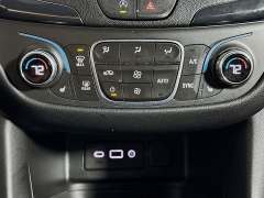 Used 2022  Chevrolet Equinox FWD 4dr RS at Dutro Auto near Zanesville&comma; OH