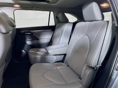 Used 2024  Toyota Highlander Hybrid Platinum AWD at Graham Auto Mall near Mansfield&comma; OH