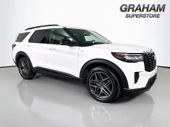 Used 2025  Ford Explorer ST-Line 4WD at Graham Auto Mall near Mansfield&comma; OH