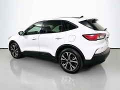 Used 2021  Ford Escape SE FWD at Dutro Auto near Zanesville&comma; OH