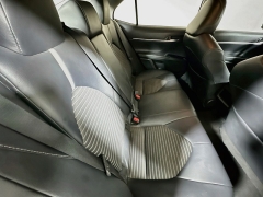 Used 2018  Toyota Camry 4d Sedan SE at Dutro Auto near Zanesville&comma; OH