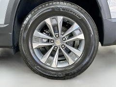 New 2026  Chevrolet Equinox AWD 4dr LT w&sol;2LT at Graham Auto Mall near Mansfield&comma; OH