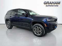  2022 Jeep Grand Cherokee 4xe Trailhawk 4x4 at Dutro Auto near Zanesville&comma; OH