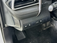 Used 2018  Toyota Camry 4d Sedan SE at Dutro Auto near Zanesville&comma; OH