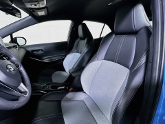 Used 2020  Toyota Corolla Hatchback 5d XSE CVT at Dutro Auto near Zanesville&comma; OH
