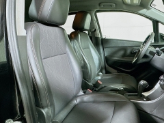 Used 2020  Chevrolet Trax 4d SUV FWD LT at Dutro Auto near Zanesville&comma; OH