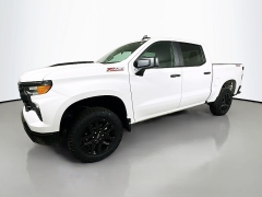 Used 2022  Chevrolet Silverado 1500 4WD Crew Cab 147" Custom Trail Boss at Graham Auto Mall near Mansfield&comma; OH
