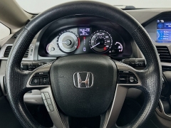 Used 2016  Honda Odyssey 4d Wagon SE at Graham Auto Mall near Mansfield&comma; OH
