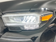 Used 2023  Toyota Tacoma 4WD TRD Off Road Double Cab 5ft Bed V6 AT at Dutro Auto near Zanesville&comma; OH