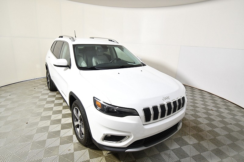 Used 2020  Jeep Cherokee 4d SUV FWD Limited 2.4L at Graham Auto Mall near Mansfield, OH