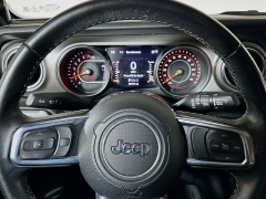 Used 2020  Jeep Wrangler Unlimited 4d SUV 4WD Sahara at Dutro Auto near Zanesville&comma; OH