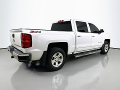Used 2018  Chevrolet Silverado 1500 4WD Crew Cab LT Z71 at Dutro Auto near Zanesville&comma; OH