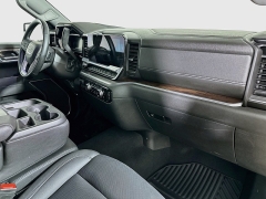 Used 2025  GMC Sierra 1500 4WD Crew Cab 147" SLT at Dutro Auto near Zanesville&comma; OH