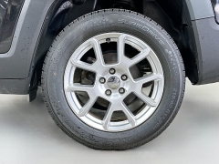 Used 2020  Jeep Renegade 4d SUV 4WD Latitude at Dutro Auto near Zanesville&comma; OH