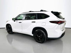Used 2025  Toyota Highlander Hybrid XLE Nightshade AWD at Dutro Auto near Zanesville&comma; OH