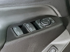 Used 2018  Chevrolet Equinox 4d SUV AWD Premier w/1LZ at Dutro Auto near Zanesville, OH