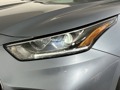 Used 2022  Toyota Highlander Hybrid Platinum AWD at Dutro Auto near Zanesville&comma; OH