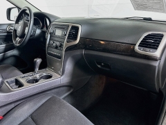 Used 2013  Jeep Grand Cherokee 4d SUV 4WD Laredo at Dutro Auto near Zanesville&comma; OH