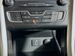 Used 2017  Ford Fusion 4d Sedan SE AWD at Dutro Auto near Zanesville&comma; OH