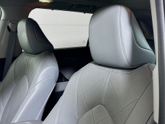 Used 2022  Toyota Highlander Hybrid Platinum AWD at Dutro Auto near Zanesville&comma; OH