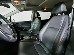 Used 2025  Honda Odyssey EX-L Auto at Graham Auto Mall near Mansfield&comma; OH