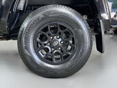 Used 2021  Toyota Tacoma 4WD SR5 Double Cab 6ft Bed V6 AT at Graham Auto Mall near Mansfield&comma; OH