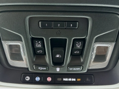 Used 2021  Chevrolet Silverado 1500 4WD Crew Cab 147" High Country at Graham Auto Mall near Mansfield, OH