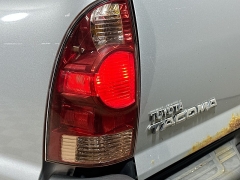 Used 2006  Toyota Tacoma 4WD Access Cab at Dutro Auto near Zanesville&comma; OH