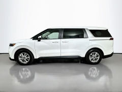 Used 2023  Kia Carnival LX Seat Package FWD at Dutro Auto near Zanesville&comma; OH