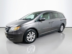 Used 2016  Honda Odyssey 4d Wagon SE at Graham Auto Mall near Mansfield&comma; OH