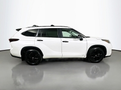 Used 2025  Toyota Highlander Hybrid XLE Nightshade AWD at Dutro Auto near Zanesville&comma; OH
