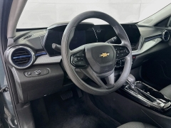 Used 2025  Chevrolet Trax FWD 4dr LT at Dutro Auto near Zanesville&comma; OH